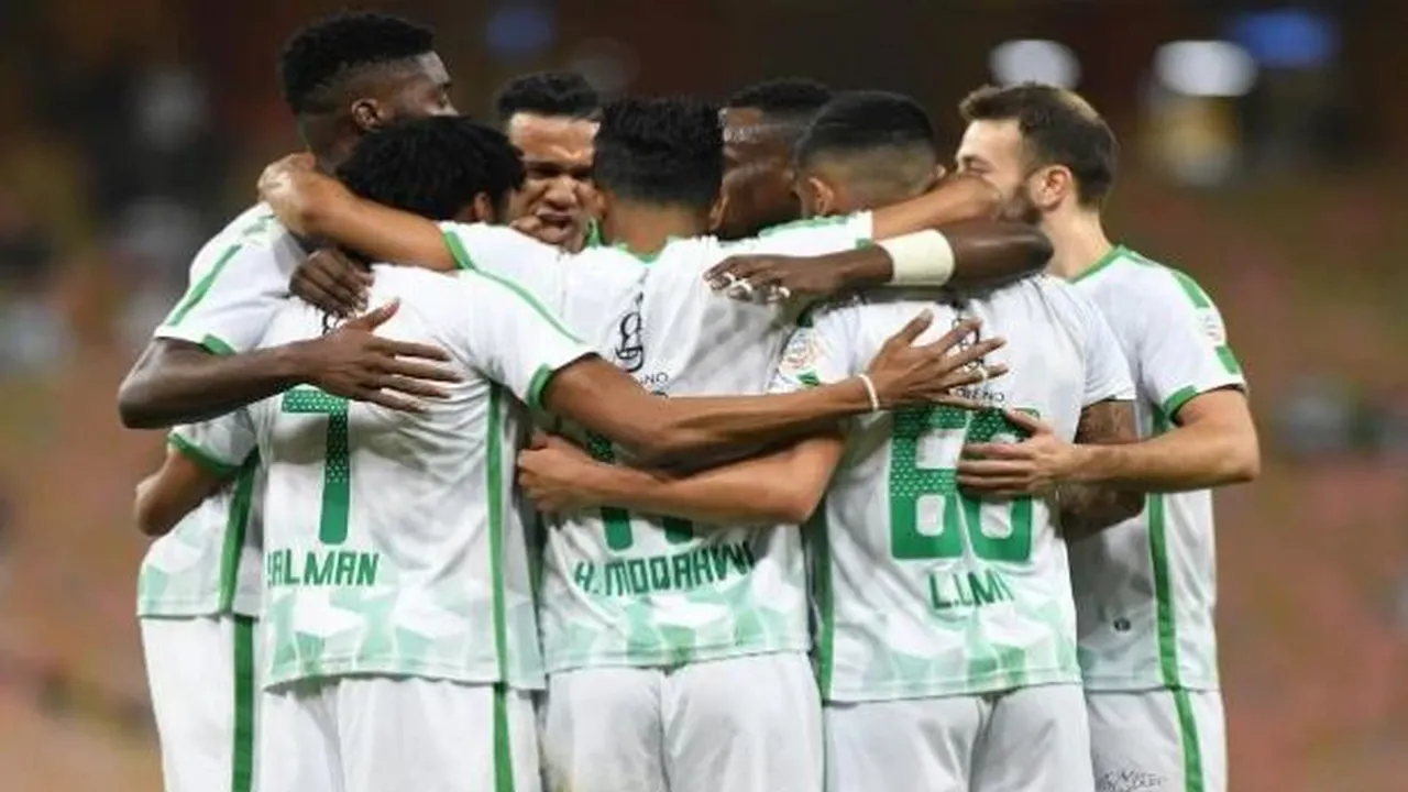 رياض محرز يقود الأهلي لتجاوز الدحيل والتأهل لربع نهائي دوري أبطال آسيا للنخبة